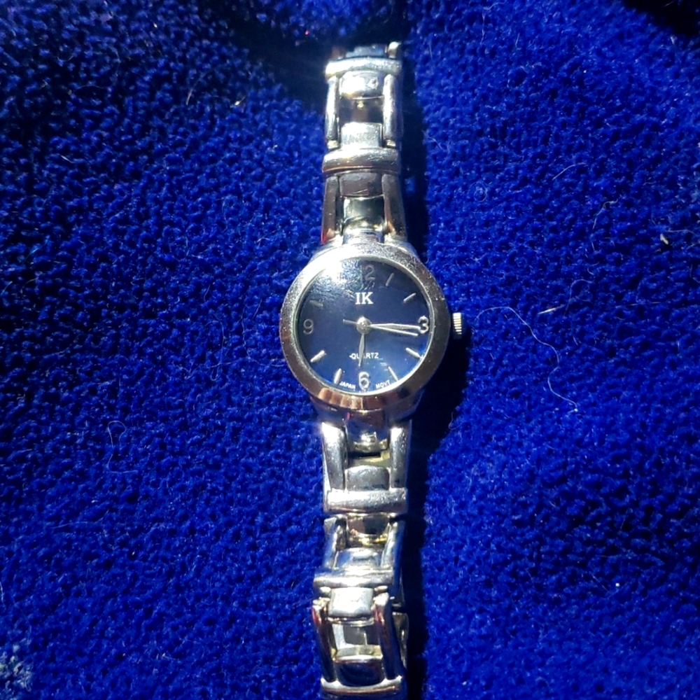 IK woman's watch